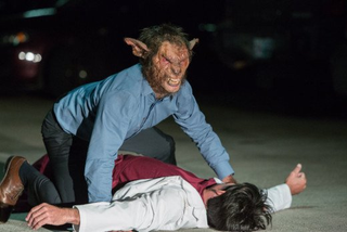Illustration for article titled 3 Big Cliffhangers In The Fall Finale of Grimm (Chupacabra)